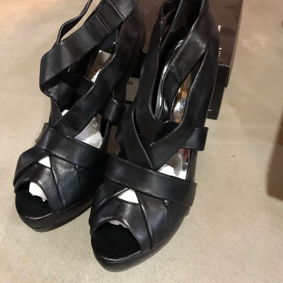 Black INC Heels - Picture 3 of 10